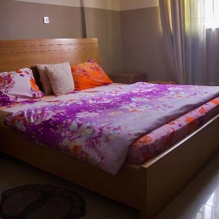 Wonder King Hotel Лагос Екстериор снимка