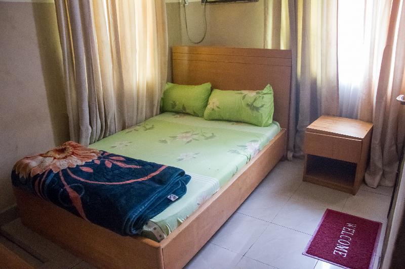 Wonder King Hotel Лагос Екстериор снимка